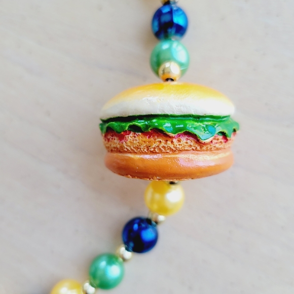 Jimmy Buffet Cheeseburger in Paradise Necklace - Picture 4 of 9